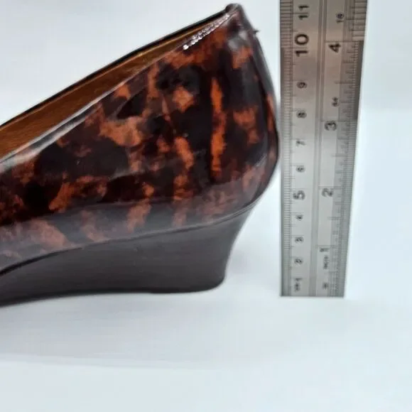 Sofft Tortoiseshell Print Pointed Toe Wedge Heel Size 7.5 - Picture 8 of 8